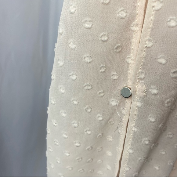 The Limited Peach Polka Dot Blouse with Side Slit Shoulders, Size 2X. - Picture 3 of 9